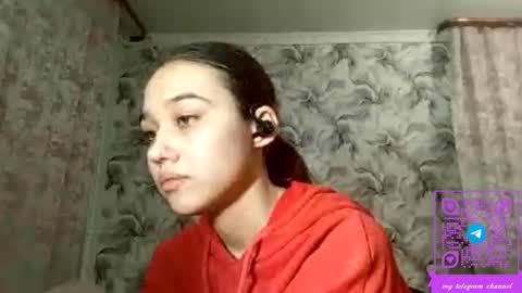 estellekirbo online show from March 7, 3:41 pm