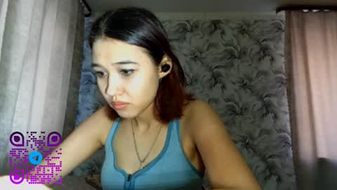 estellekirbo online show from March 13, 1:45 pm