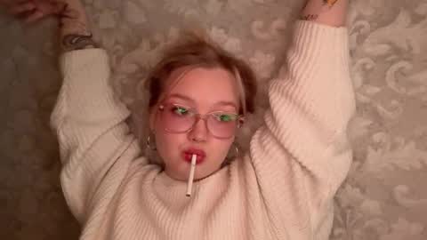 Snapshot of eva_kittenn chatting on September 20, 7:12 pm eva_kittenn online show from September 20, 7:12 pm