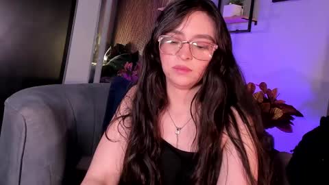 Angelinne online show from April 26, 1:42 pm