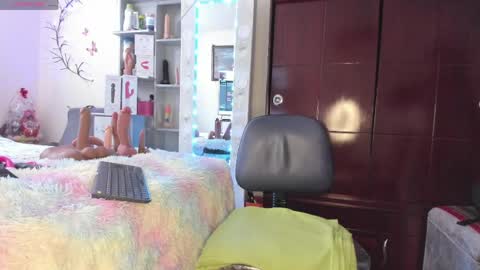Eva Notty  online show from April 29, 8:14 pm