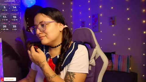 Eva  online show from January 19, 11:06 am