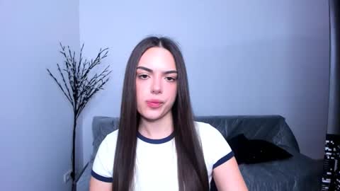Eva online show from May 1, 3:59 pm