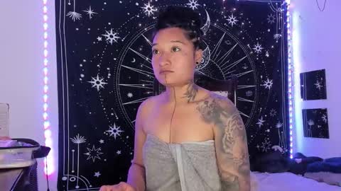 Eva  online show from November 19, 8:47 am