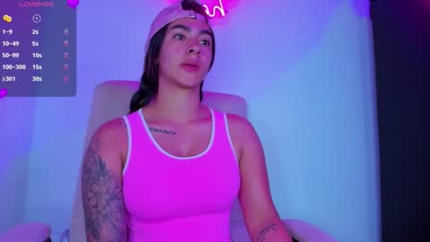 Eva Shinee online show from November 28, 10:51 am