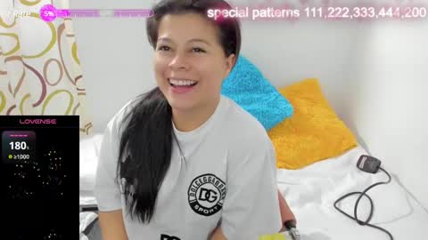 Estefania online show from December 23, 4:06 pm
