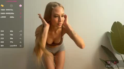 Hello Im Eva online show from April 29, 5:32 am