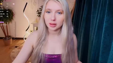 Eva  online show from May 6, 2:59 am