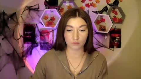 Snapshot of evachaturbatte chatting on October 16, 12:30 pm Evachaturbatte online show from October 16, 12:30 pm