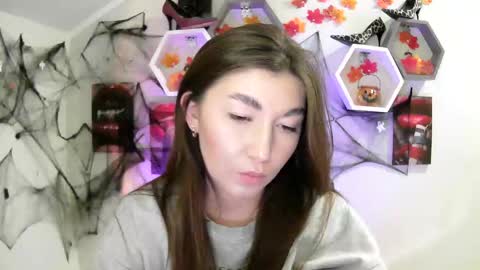 Snapshot of evachaturbatte chatting on October 15, 12:19 pm Evachaturbatte online show from October 15, 12:19 pm