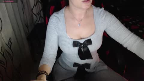 Snapshot of evadream1 chatting on October 23, 4:24 pm EVADREAM online show from October 23, 4:24 pm