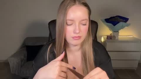 Eva online show from April 27, 8:17 pm