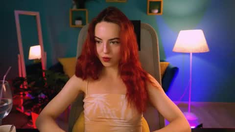 Eva  online show from May 6, 1:59 pm