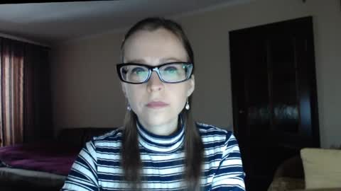 YourMistress online show from April 30, 8:52 am