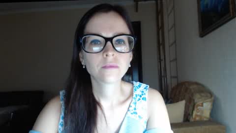 Snapshot of evangeline06 chatting on October 21, 9:02 am YourMistress online show from October 21, 9:02 am