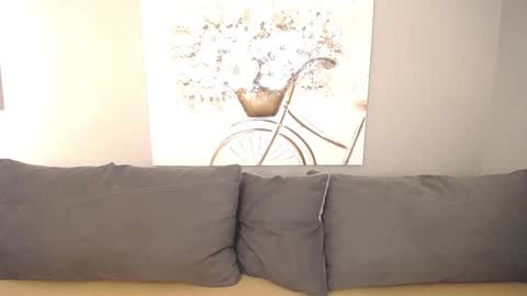 Snapshot of evarey_ chatting on September 12, 4:24 am Adelina online show from September 12, 4:24 am