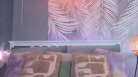 Snapshot of evareyss chatting on October 18, 2:20 pm evareyss online show from October 18, 2:20 pm