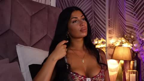 EvaRhea online show from May 14, 3:12 am