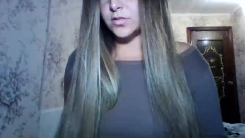 evasapples2026 online show from July 20, 8:09 pm