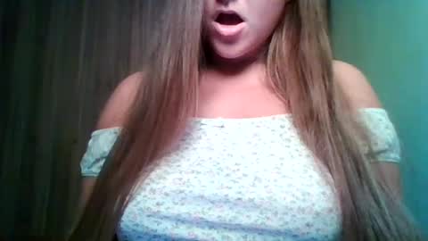 evasapples2026 online show from July 13, 8:53 pm