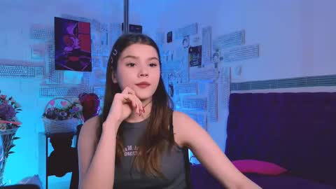 Snapshot of evathopson chatting on February 28, 11:58 am Eva next stream - - 1600 UTC2000 online show from February 28, 11:58 am