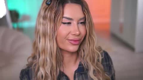 Eva online show from December 15, 8:47 pm