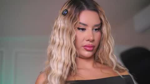 Eva online show from December 14, 7:30 pm