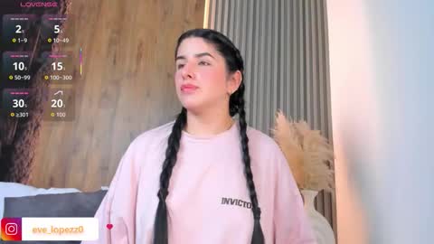 E V E L I N online show from March 8, 2:15 am