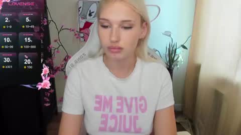 Evelina online show from June 26, 5:30 am
