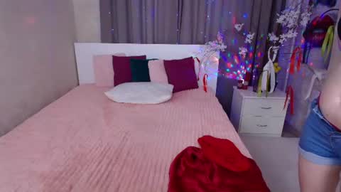 Evelin online show from June 24, 8:57 am