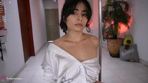 evelyn evelyn online show from April 29, 5:04 pm