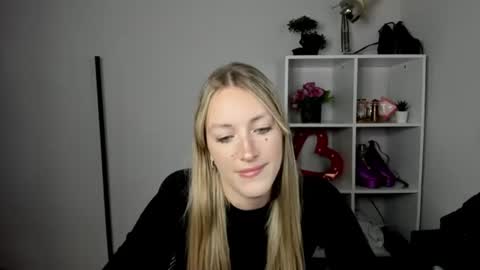 evelynblond online show from July 21, 12:50 pm
