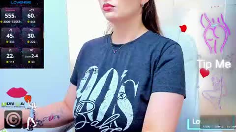 evelyne_rose online show from August 4, 5:35 am