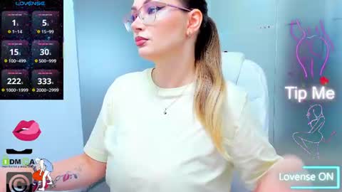 evelyne_rose online show from June 29, 4:52 am