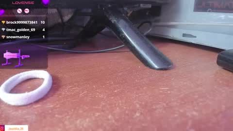 LAURA SOFIA  INDEPENDENT MODEL FOLLOW ME NOW ALMOST 10000 FOLLOWERS online show from March 5, 7:26 am