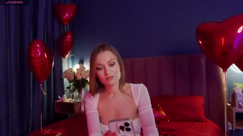 Evelyn online show from February 14, 2:57 am