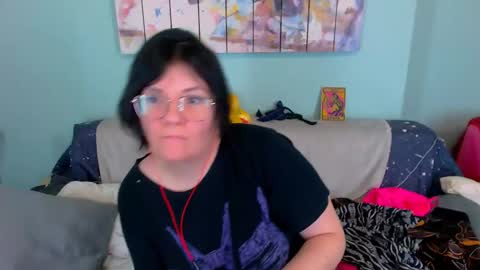 Everly online show from February 10, 3:26 pm