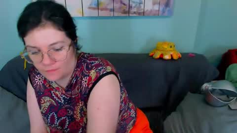 Everly online show from May 4, 11:18 pm