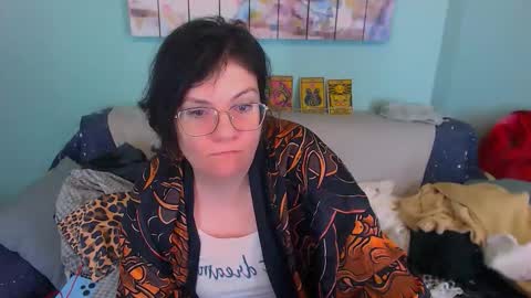 Everly online show from February 14, 6:59 am