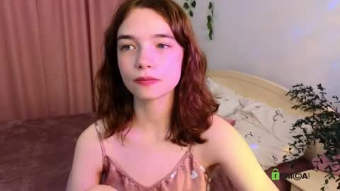 Snapshot of evi_brook chatting on October 9, 8:46 pm evi_brook online show from October 9, 8:46 pm