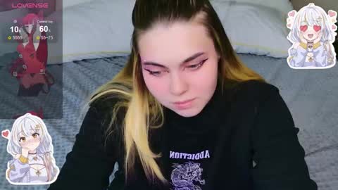 evie_val online show from January 10, 5:50 pm