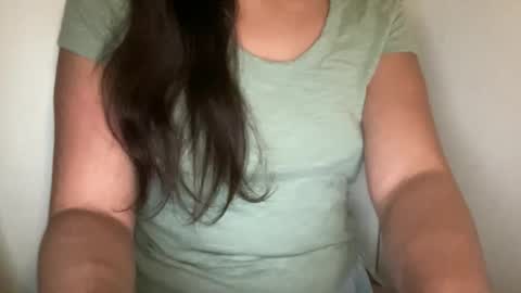 evielyn23 online show from June 5, 1:28 pm