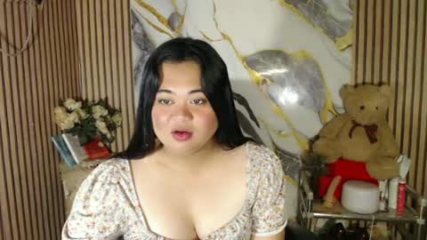 SHANTAL MARIE online show from June 14, 2:28 pm