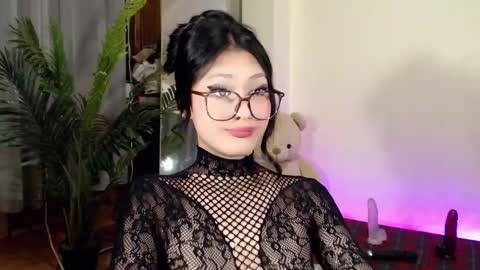 Candy  online show from January 7, 12:09 pm