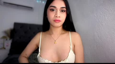 chloee online show from July 3, 4:35 pm
