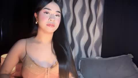 chloee online show from October 12, 3:36 pm