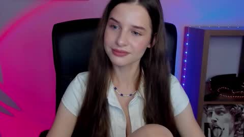 Maya online show from October 1, 7:13 am