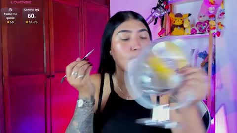 Emily online show from November 9, 9:22 pm