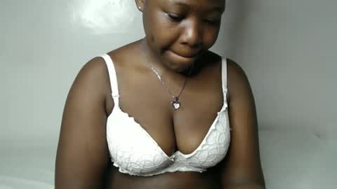 Miss Fabby online show from October 22, 4:17 am