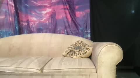 Fae online show from November 18, 12:39 pm